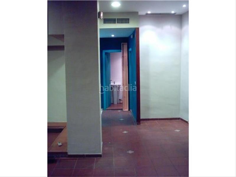 Foto 1decd6a5-1312-4227-adc1-1420162c74e5. Alquiler local comercial local en alquiler junto a cruz conde en Córdoba