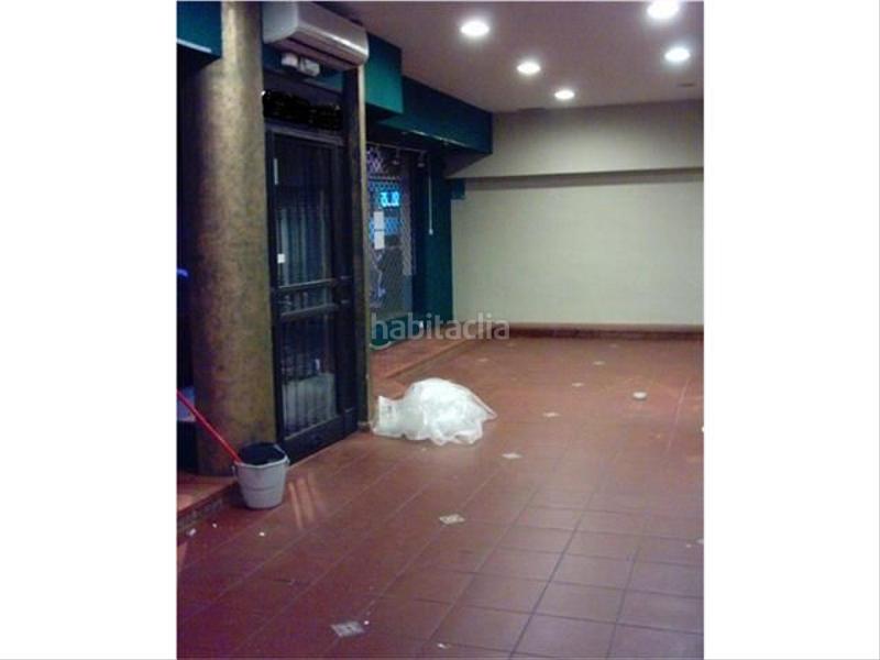 Foto bdd49f33-009d-4ad4-87dd-e793b5cfe5eb. Alquiler local comercial local en alquiler junto a cruz conde en Córdoba