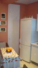 Miete Appartement in Centro. Pequeño apartamento de un dormitorio, salon y baño.