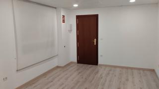 Location Bureau  Calle cruz conde. Oficina de un despacho en calle cruz conde