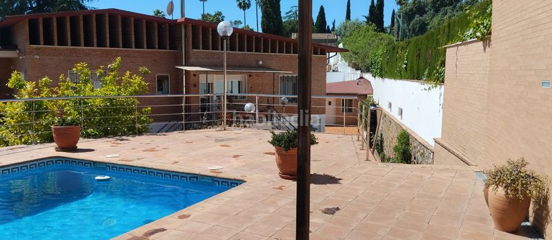 Foto a98fb4c1-a1e3-41cc-aadc-51a21fbda3a5. Xalet amb calefacció aparcament piscina a El Brillante -El Naranjo - El Tablero Córdoba