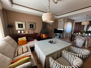 Chalet  Calle via lozano. Precioso chalet la yedra las vias