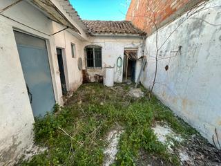 Casa  Calle cristóbal colón. Casa planta baja para reformar zona barrio san pedro