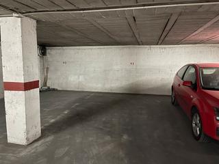 Aparcament cotxe  Avenida ciudad de linares. Se vende plaza de garaje avenida de linares