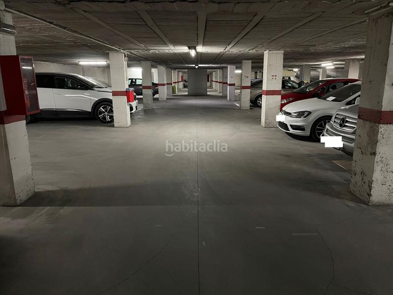 Foto 9c205005-2497-4491-8d87-94d6ba992ea0. Aparcament cotxe a Úbeda