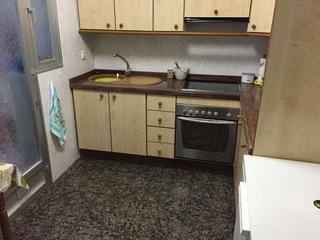 Pis a Úbeda. Se vende piso zona puerta el sol.