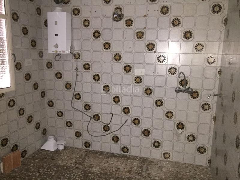 Foto 6eee7fc4-4403-4e13-b9bd-9ca29f946b93. Piso estupendo piso para realizar pequeña reforma. en Rus