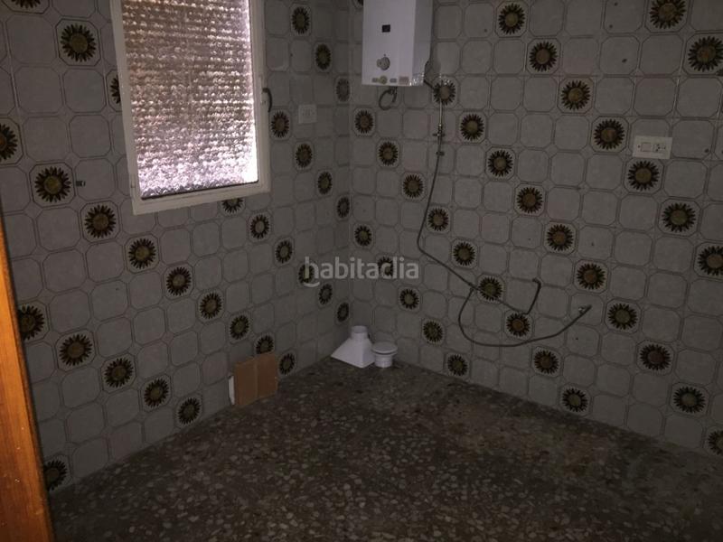 Foto 7e0f3a4c-631b-46f4-8198-9dac109f283e. Piso estupendo piso para realizar pequeña reforma. en Rus