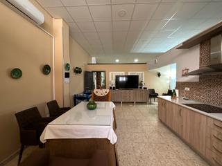 Local Comercial a Úbeda. Estupendo local reformado a vivienda