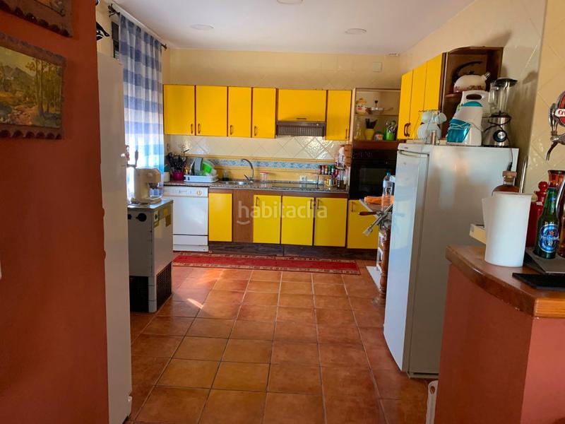 Foto 77ee63d9-0acc-4a34-bf1b-09317c349e6e. Chalet estupendo chalet junto a urb betula en Úbeda