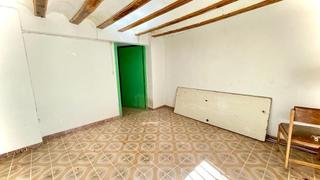 Casa  Calle madroñal. Se vende casa para reformar zona mercado de abastos
