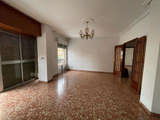 Pis  Avenida antonio machado. Estupèndo piso en avenida antonio machado