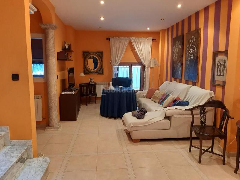 Foto bfbb2b0b-336b-4fc5-91ce-abb3ae403d37. Casa estupenda casa zona cava en Úbeda