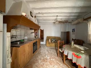Casa  Calle cueva del agua. Se vende casa en belerda quesada