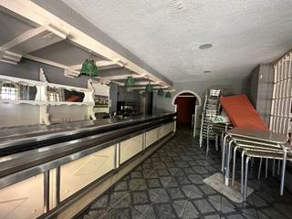 Local Comercial a Úbeda. Se vende local destinado a bar