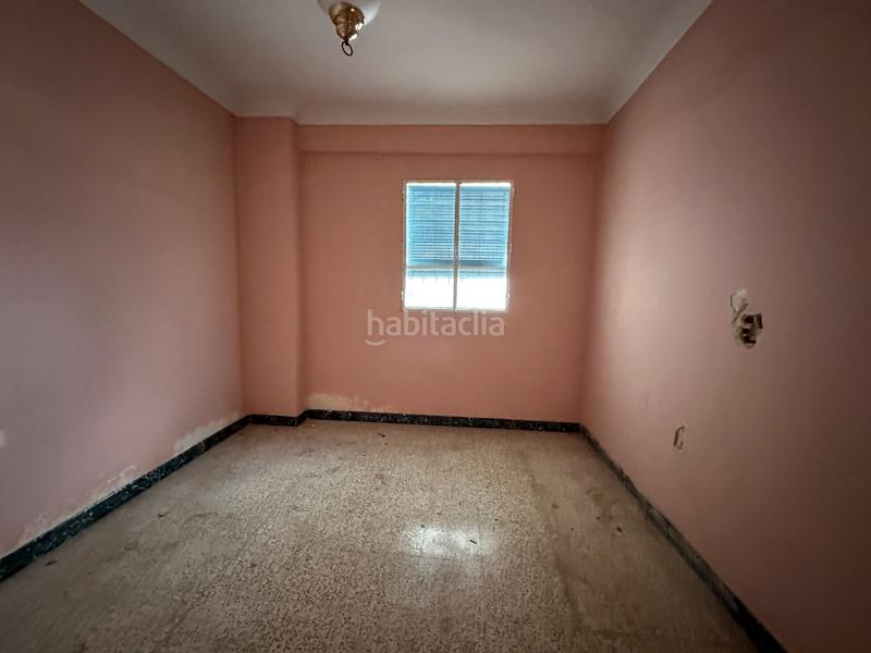 Foto 70fc74e2-591e-4fd2-9e67-0b3d8f2ea43c. Casa estupenda casa para reformar zona barrio san pedro en Úbeda