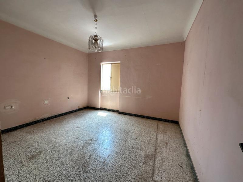 Foto 808eee7a-6e70-4358-bc1f-94985c649e74. Casa estupenda casa para reformar zona barrio san pedro en Úbeda