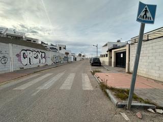 Terreny residencial  Calle manuel orcera de la cruz. Se vende estupendo solar zona avilas rojas