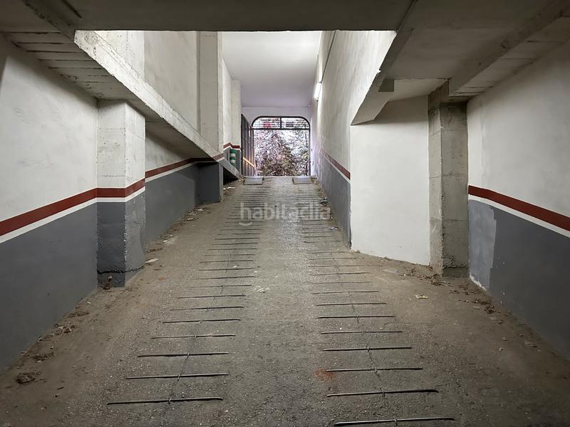 Foto 4b2692de-e329-435a-9bf2-fb03eae1ff15. Aparcament cotxe a Úbeda