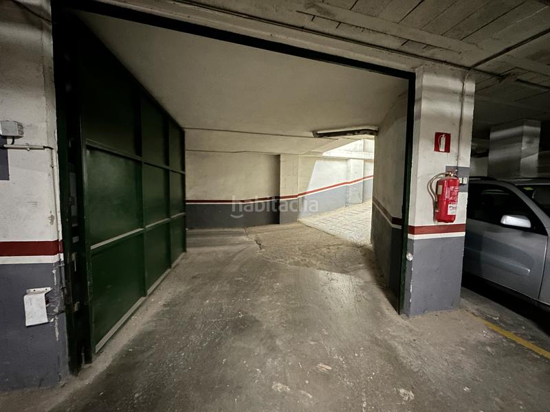 Foto 87386548-b359-4acc-9428-489da50b1347. Aparcament cotxe a Úbeda