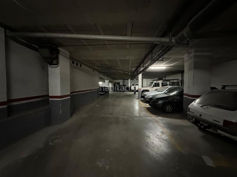 Foto f5d1eeee-9349-485e-b1a9-6dbba7959724. Aparcament cotxe a Úbeda