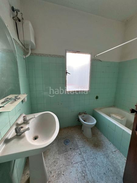 Foto 40958218-7958-4bcb-8998-95fc44c2c48c. Casa a schiera con parcheggio in Úbeda