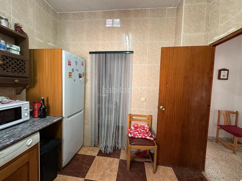 Foto af44e79a-1246-471a-be4a-d681ab9d200d. Chalet avec cheminée parking piscine dans Úbeda