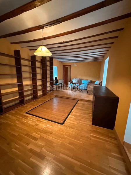 Foto 69983129-8ff4-4de3-902a-9db3bd90b86e. Affitto casa con camino riscaldamento parcheggio in Úbeda