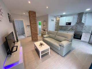Miete Etagenwohnung  Calle don juan. Se alquila estupendo piso zona plaza de andalucía