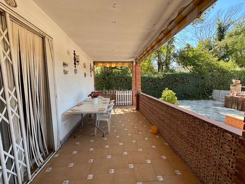 Foto bced6c2b-f162-43d4-b4f2-e20b6e63838b. Chalet estupendo chalet en la yedra urbanización privada en Baeza