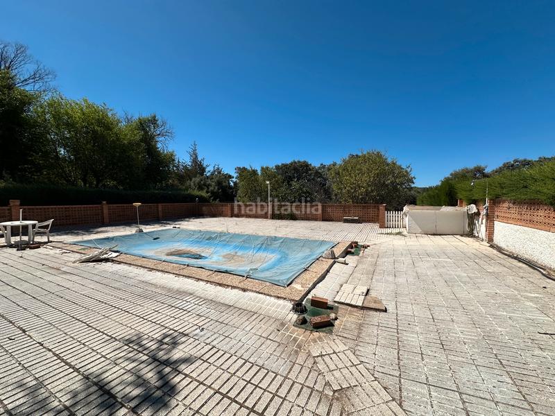 Foto c110b8a7-333e-4d32-9a3a-8c826dac7f75. Chalet estupendo chalet en la yedra urbanización privada en Baeza