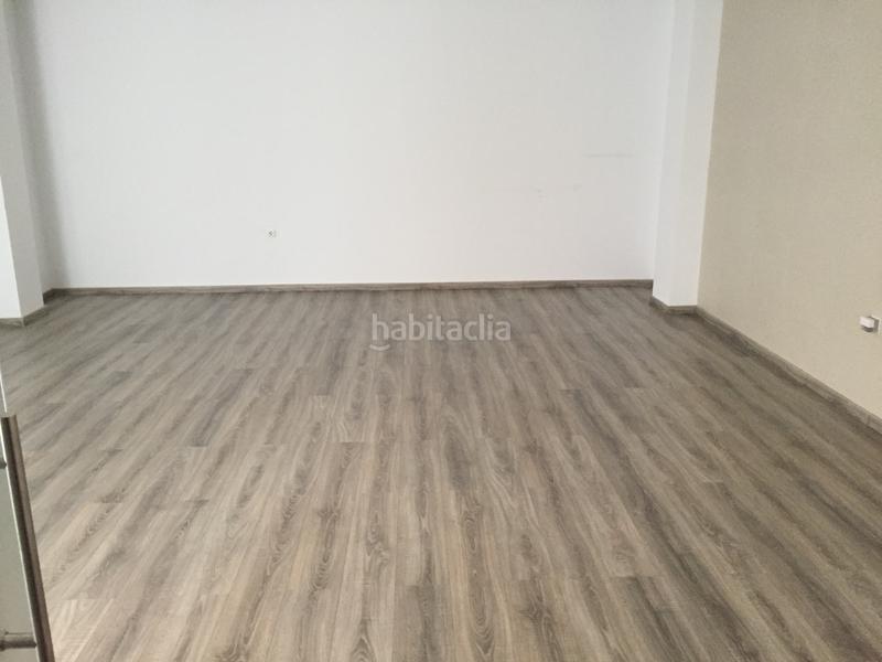 Foto d438df7f-1f8f-41f1-99d3-de31b54b67cc. Local comercial a Úbeda