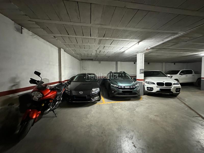 Foto c6366246-dfbb-41e2-8e2b-8c951cb9d19c. Aparcament cotxe a Úbeda