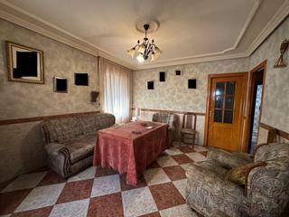 Casa en Úbeda. Se vende casa zona plaza de las canteras