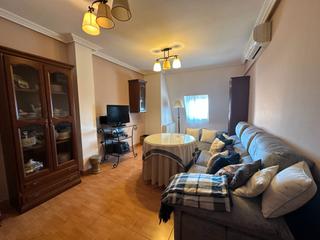 Appartement à Úbeda. Estupendo piso zona torrenueva