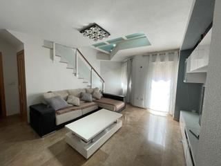 Duplex à Úbeda. Estupendo dúplex en avenida ramón y cajal
