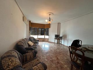 Dúplex a Avenida libertad 70. Estupendo dúplex zona avenida libertad