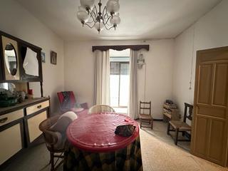 Maison à Úbeda. Estupenda casa para reformar zona plaza primero de mayo