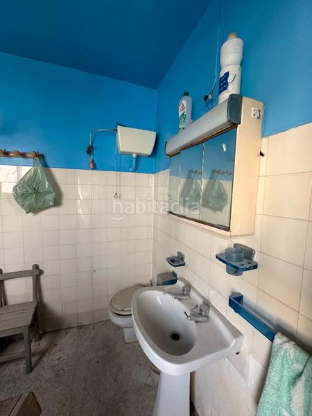 Foto c0562f4d-e92d-4188-aad9-a3eae7e9313e. Casa amb xemeneia a Sabiote