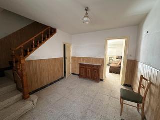 Casa a Úbeda. Se vende casa para reformar zona fuente de las risas