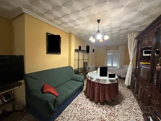 Casa a Úbeda. Estupenda casa zona calle minas