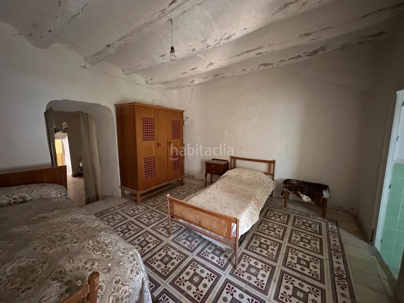 Foto a8c96652-0d0b-4c38-a9c1-30697a2d3828. Casa se vende casa para reformar zona plaza de toros en Úbeda