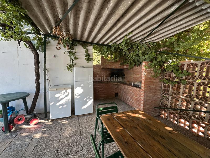 Foto b5d843d2-5374-42d6-8d38-e77e9af8981d. Xalet amb xemeneia aparcament piscina a Baeza