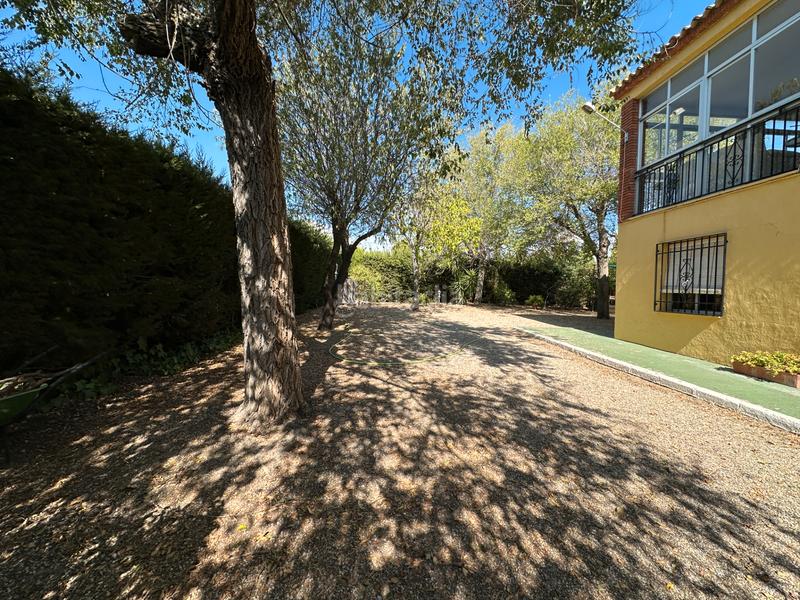 Foto 28029391-5417-45e1-972b-26783e4c18a5. Chalet estupendo chalet a 2 min en Úbeda