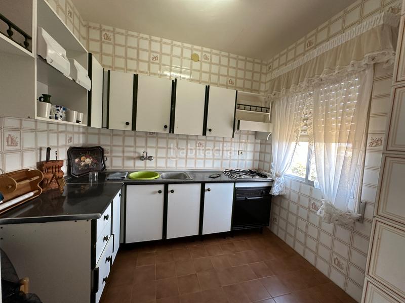 Foto c1fe776f-73fb-4285-b718-df8c8c1d430c. Chalet estupendo chalet a 2 min en Úbeda