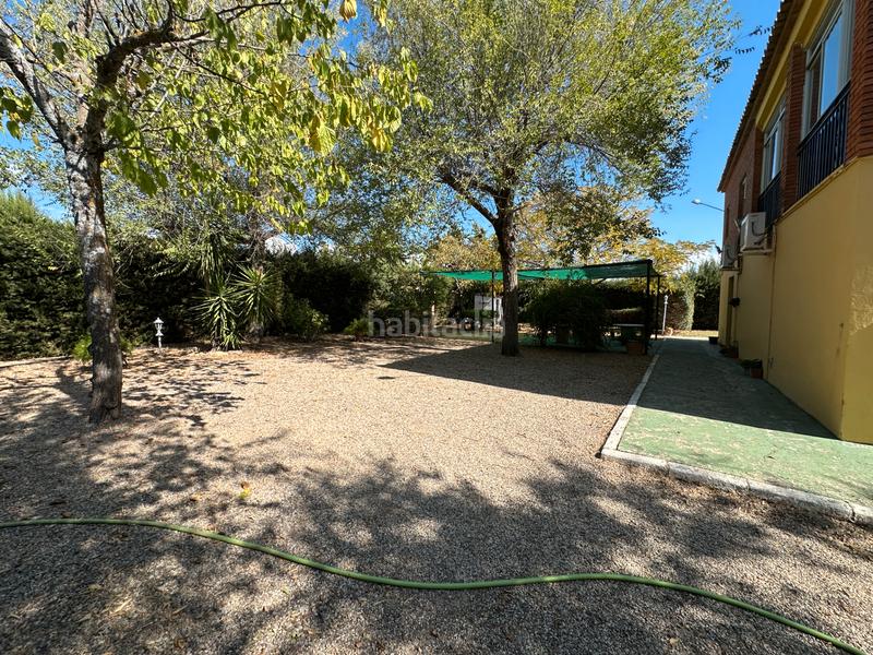 Foto ca8a53f9-66f1-427e-83eb-1304501f8cf6. Chalet estupendo chalet a 2 min en Úbeda