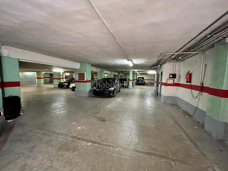 Foto 230d1054-2cc8-4820-87e3-9c99a976e2f0. Autoparkplatz in Úbeda