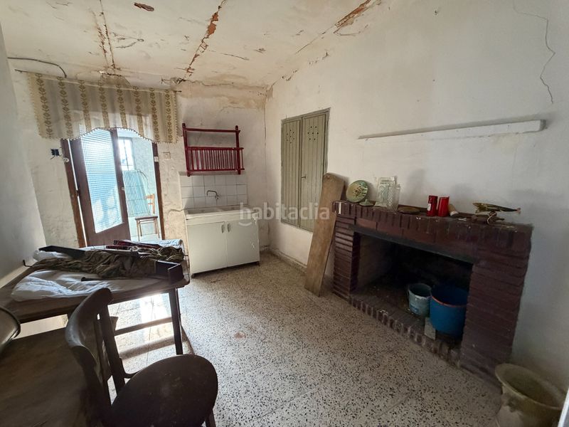 Foto 2aaf0158-a0ee-48f5-bfe9-533dc97c6e7c. Casa amb xemeneia a Úbeda