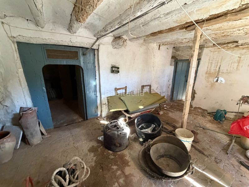 Foto 9b163974-154d-48ed-8c12-fa73ccd79b95. Casa amb xemeneia a Úbeda