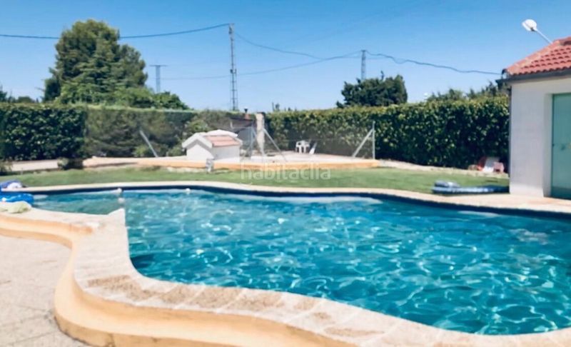 Foto 05d9a0dc-bdb0-45a3-a703-c2d368098507. Xalet amb xemeneia piscina a Úbeda
